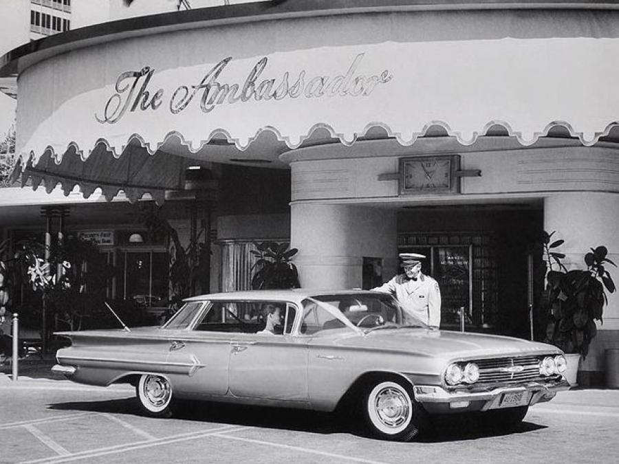 Chevrolet Bel Air 4-Door Sport Sedan '1960
